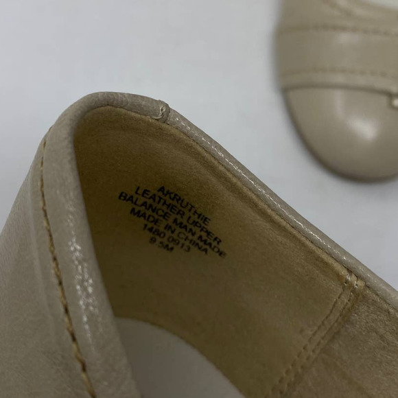 Anne Klein iFlex 9.5M Ruthie Natural Wedge Flat - Picture 4 of 8